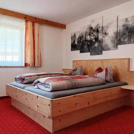 Apartment Haus Gstrein *